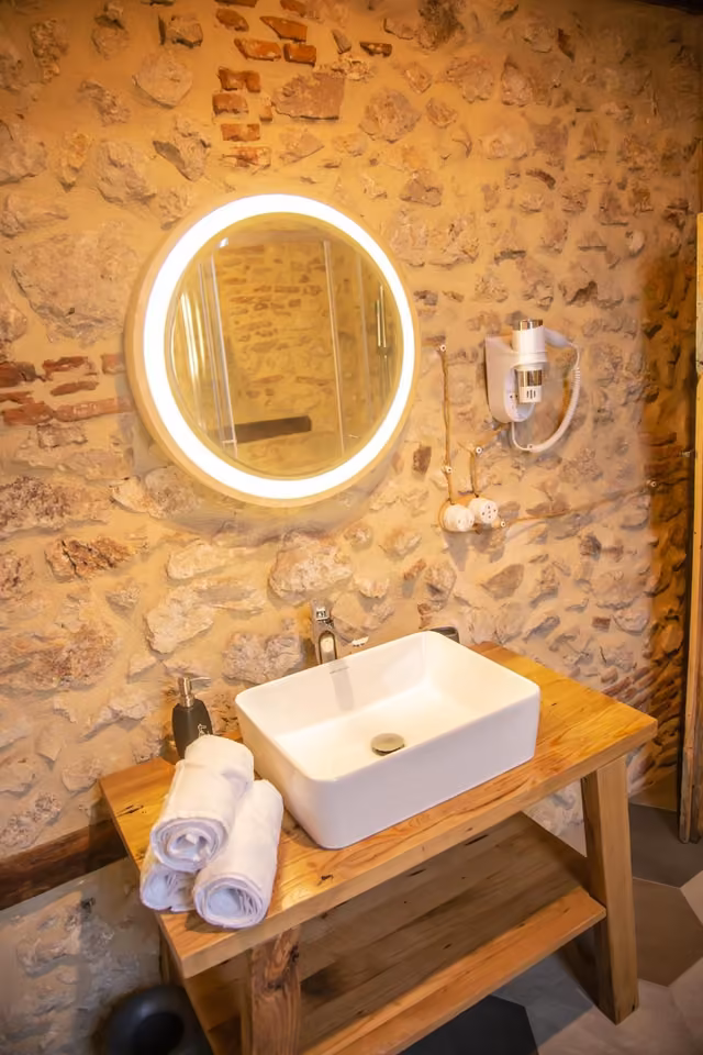 La Rondine — dettagli del bagno