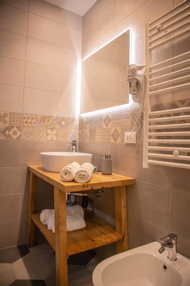 La Rondine — bagno privato con sanitari